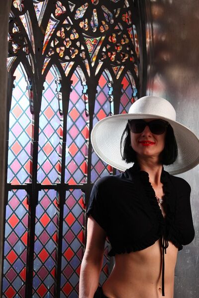  ,   Anita, 35 ,     , c 