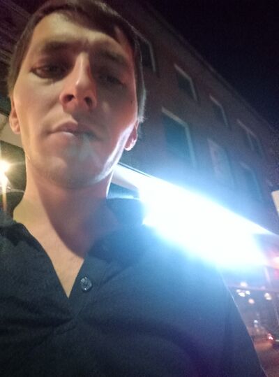  ,   Eugen, 33 ,   ,   