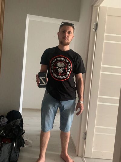  ,   Evgenii, 31 ,   c 
