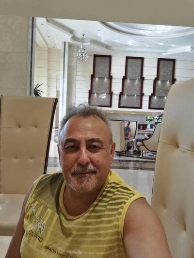  ,   Alexander, 64 ,   c 