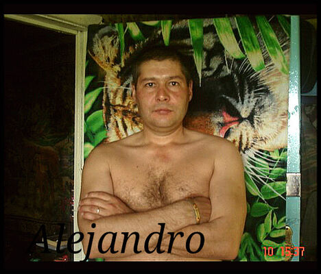  ,   Alejandro, 49 ,     , c 