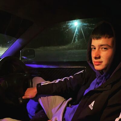  ,   Vlad, 28 ,   ,   