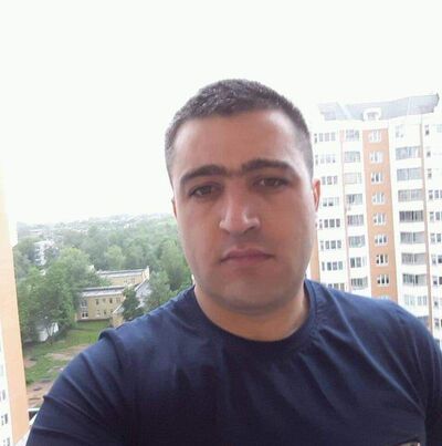  -,   Artur, 40 ,   ,   