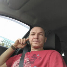  ,   Maykl, 44 ,   , 