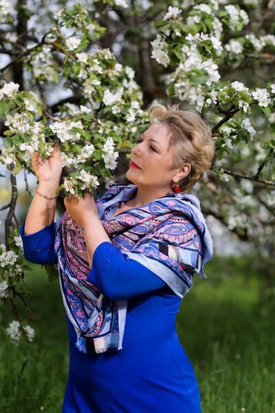  -,   Elena, 62 ,   ,   