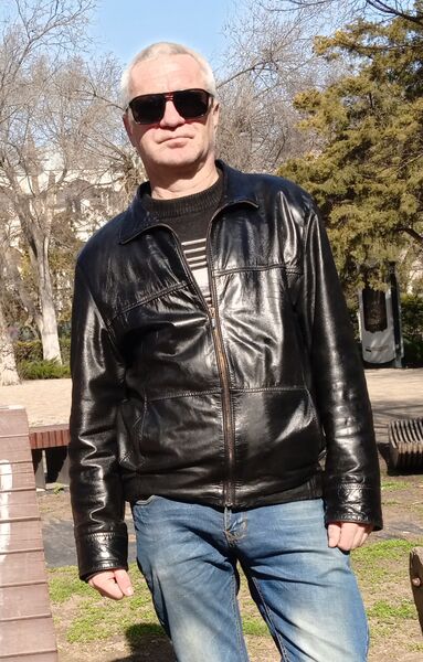  ,   Oleg, 48 ,   ,   , c 