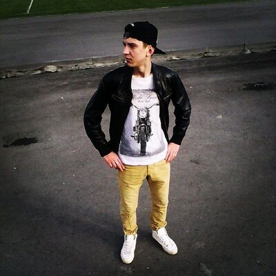  ,   Aleks Spens, 32 ,   ,   , c 