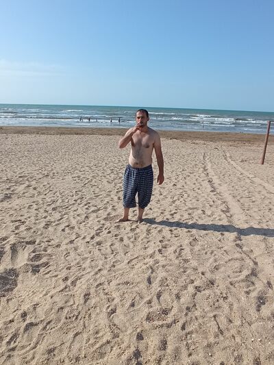  ,   Seymur, 40 ,   ,   