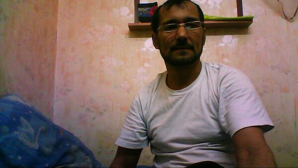 ,   Ali, 48 ,   