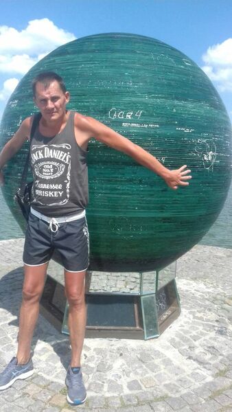  ,   Dmitryu, 52 ,     , c 