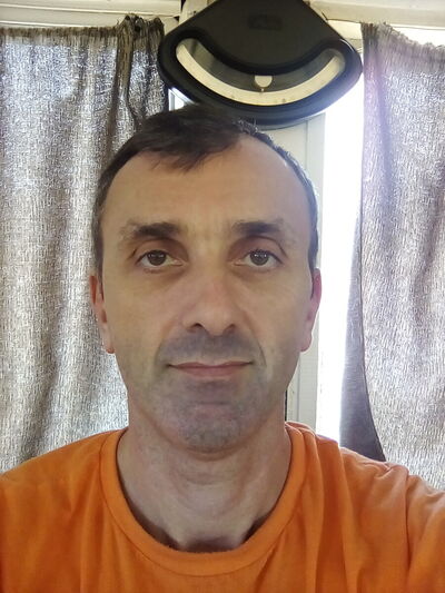  ,   Zviad, 47 ,   ,   , c 