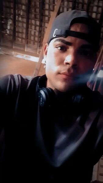  ,   Roberto, 28 ,   ,   