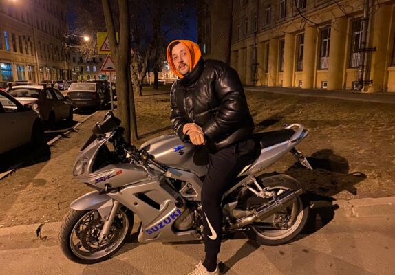  -,   Murka, 30 ,  