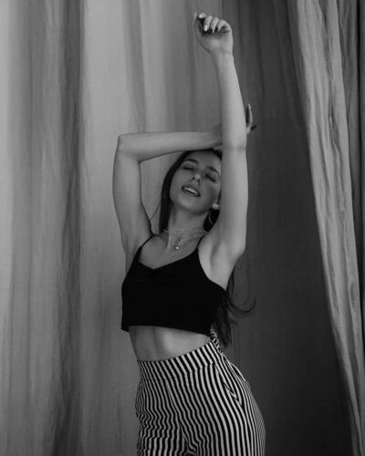  ,   Yasmina, 23 ,   ,   
