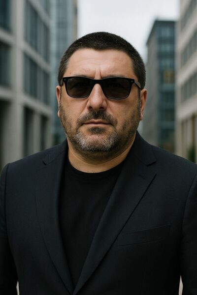  ,   Daniel, 41 ,   ,   , c 