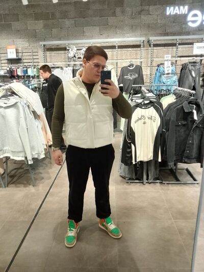  ,   Mark, 37 ,   