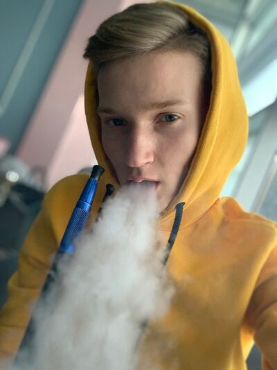  ,   Denis, 24 ,   ,   , c 