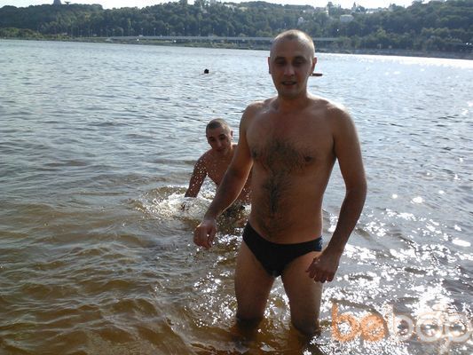  ,   Alex, 42 ,   