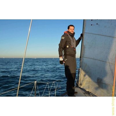  ,   Arman, 44 ,   , 