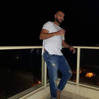  Rishon LeZiyyon,   Liran, 38 ,   ,   , c 