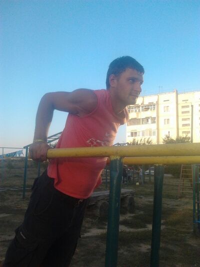  ,   Anton, 32 ,   ,   , c 