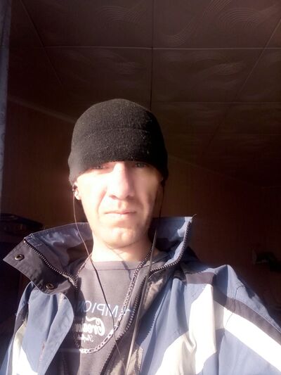  ,   Igor, 37 ,   