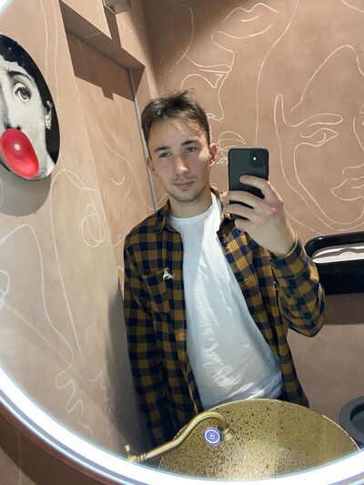  ,   Denis, 25 ,   ,   