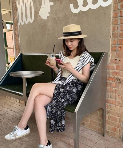  ,   Thalia, 34 ,   ,   