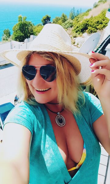  ,   Yana, 45 ,     , c 