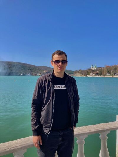  ,   Ilya, 22 ,   ,   