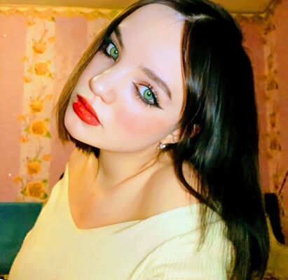  ,   Valeria, 21 ,   ,   , 