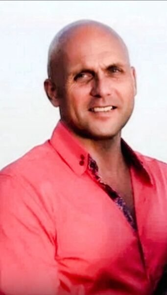  ,   Yury, 39 ,   ,   , c , 