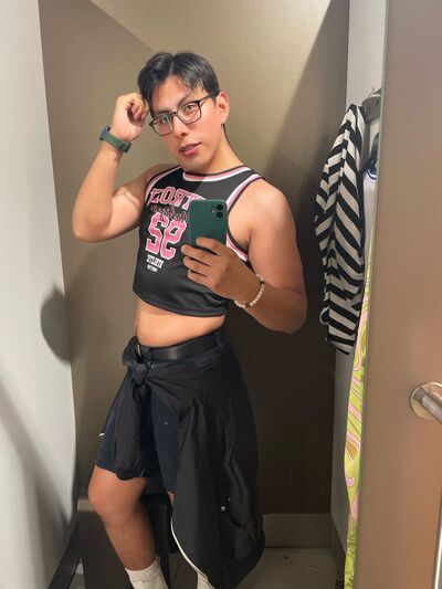  Soho,   Josue, 27 ,   ,   , c 