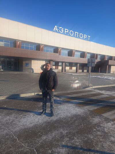  ,   Muxtar, 42 ,   ,   