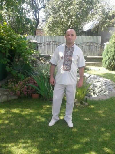  ,   Andriy, 43 ,   , 
