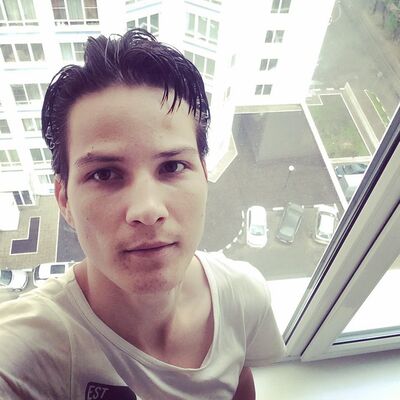  ,   Alex, 33 ,   ,   , c 