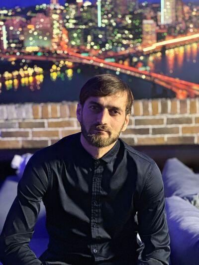  ,   M, 31 ,   ,   