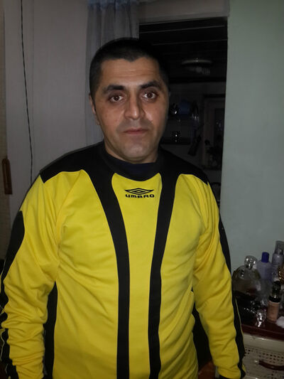  ,   Elnur, 52 ,   
