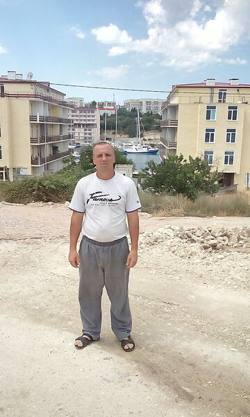  ,   Ruslan, 48 ,   ,   , c 