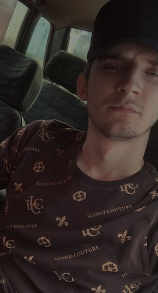  ,   Andrei, 24 ,   c 