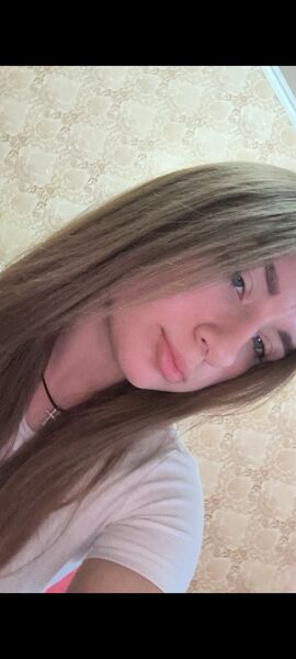  ,   Mirela, 19 ,   ,   