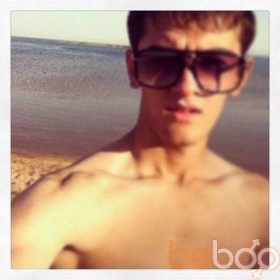 ,   Amon, 33 ,   