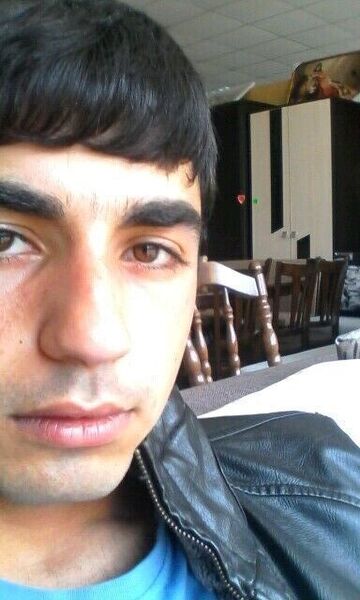  ,   Gevorg, 34 ,   ,   