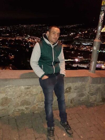  ,   Arman, 34 ,   ,   , c 