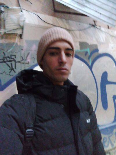  ,   Eriz Damian, 25 ,   ,   