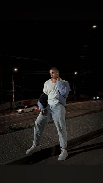  New York City,   Med, 25 ,   ,   