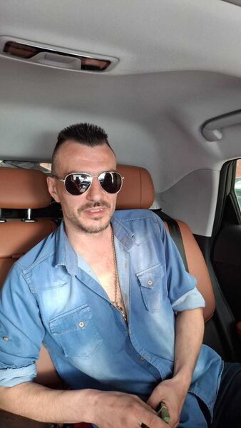  ,   Oleg, 39 ,   