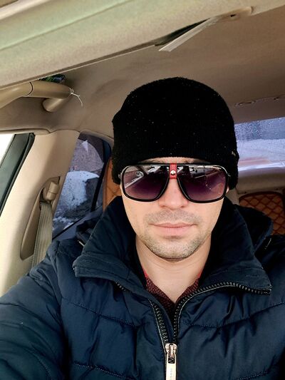  ,   Vadim, 32 ,     