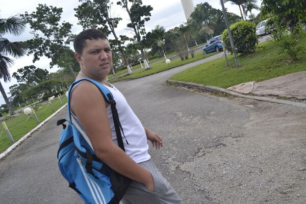   ,   Yanis, 36 ,   , 