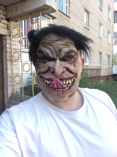  ,   Egor, 33 ,   